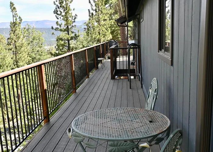 Nightcap Lodge - Hot Tub, Fireplace, Deck, Barbecue