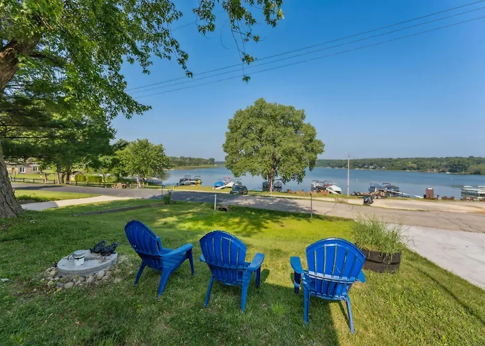 Delavan Retreat W/ Patio On Turtle Lake!