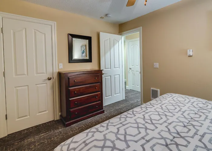 Rockaway Beach Vacation Rental Near Beach Access!