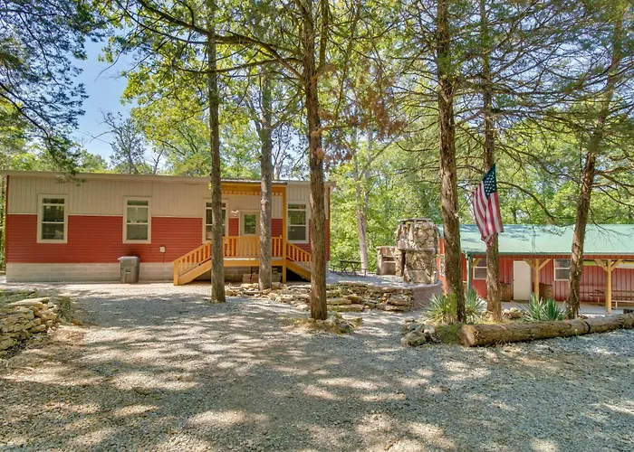 Oakland Oasis: Serene Retreat In The Ozarks
