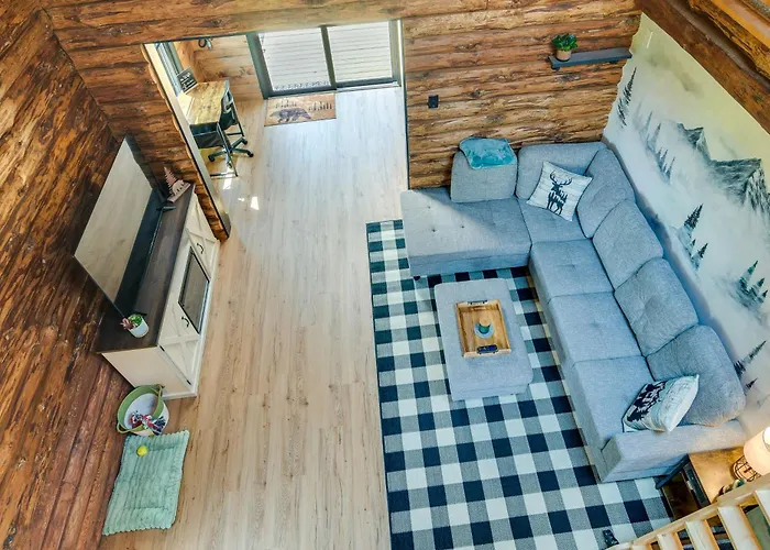 Fairhaven Harbor-Front Gem - Steps From The Water!