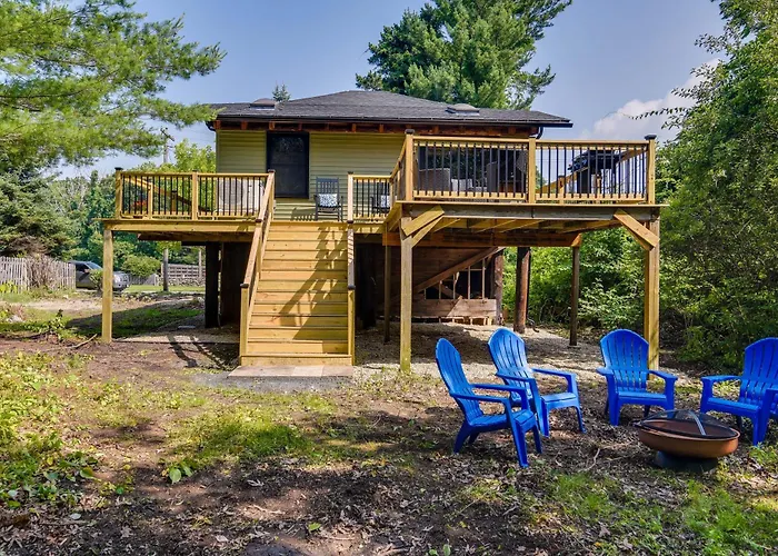 Fairhaven Harbor-Front Gem - Steps From The Water!