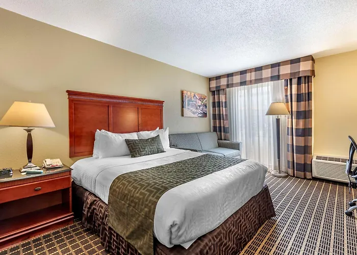 Best Western Plus Bridgeport Inn