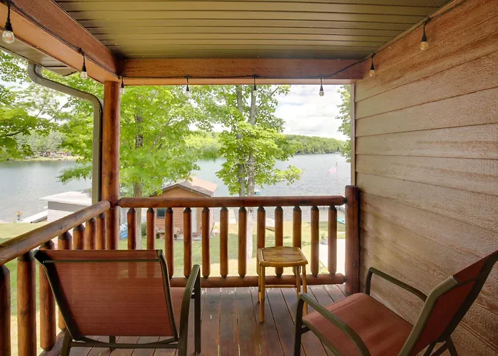 Lakefront Cottage In Iron River: 3 Mi To Skiing!