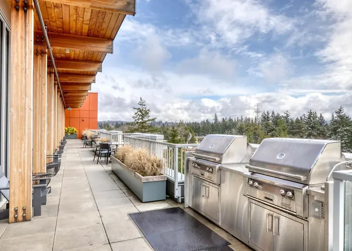 Bellevue 2Br W Gym Wd Nr Spring District Sea-415