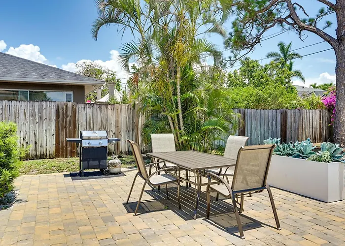 Pet-Friendly Naples Vacation Rental Near Beach!
