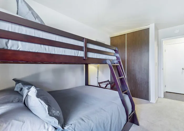 10 Mi To Palisades Tahoe! Condo W/ Game Room