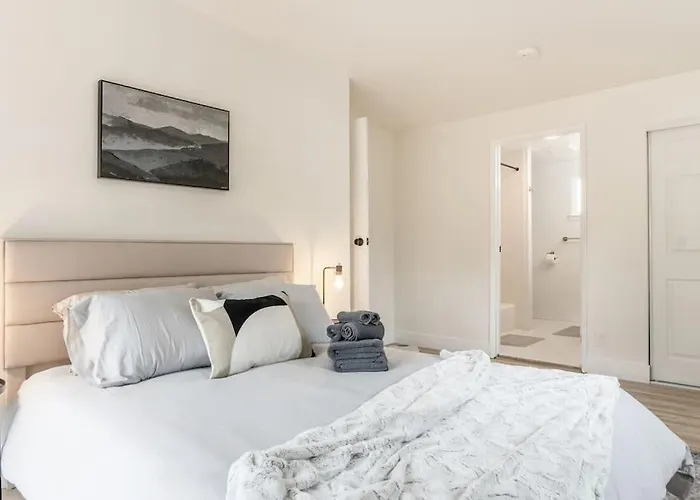 Wren Home & Guest House