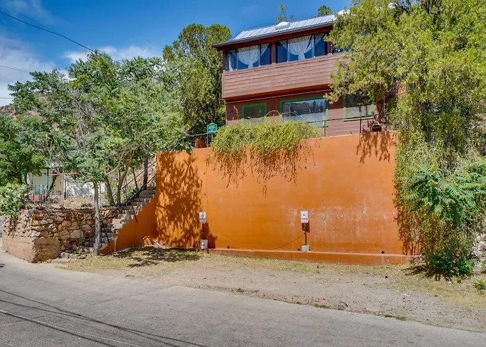 Bisbee Vacation Rental W/ Mountain Views & Sunroom