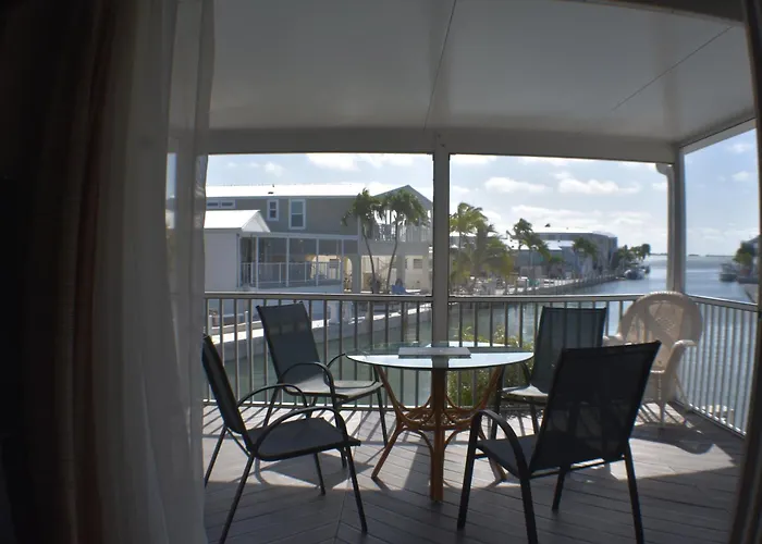 Pelican'S Roost, Waterfront Comfort At Venture Out