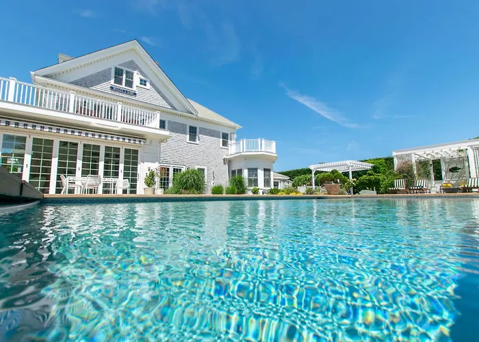 Luxurious Estate Private Heated Pool