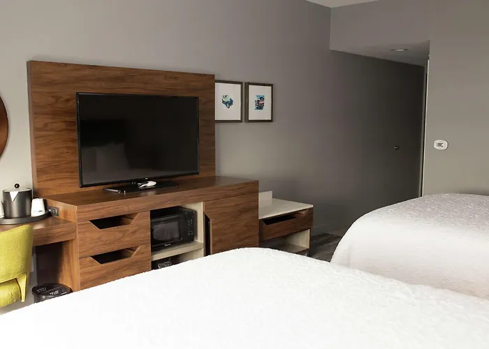 Hampton Inn And Suites Dundee