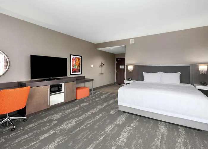 Hampton Inn & Suites Spokane Downtown-South