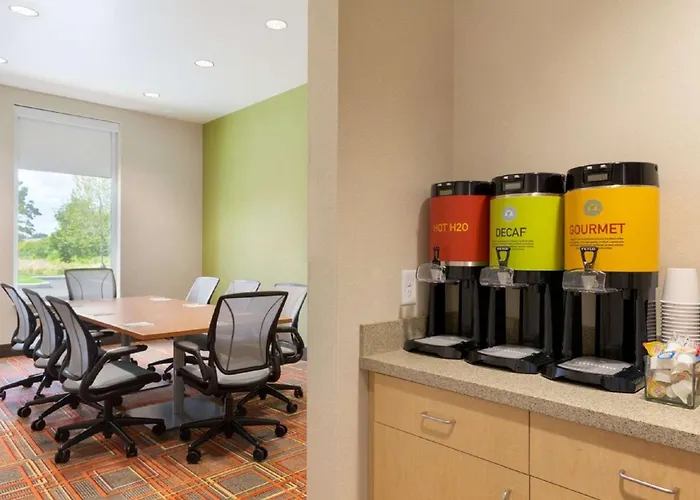 Home2 Suites By Hilton Albany Airport/Wolf Rd