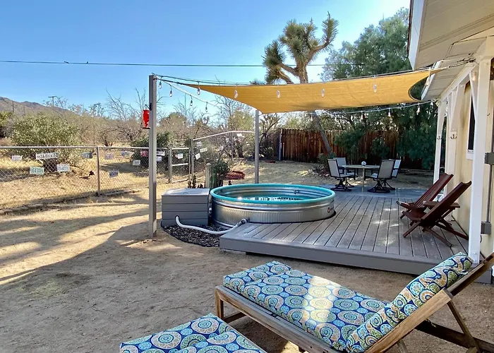 10 Minutes To Jtnp - Hot Tub, Sauna, Telescope, Saltwater Cold Plunge Pool