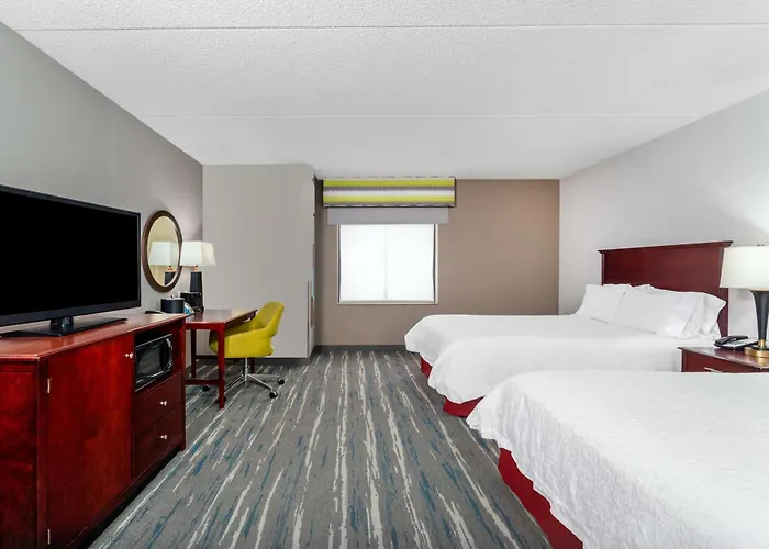 Hampton Inn & Suites Minneapolis St. Paul Airport - Mall Of America