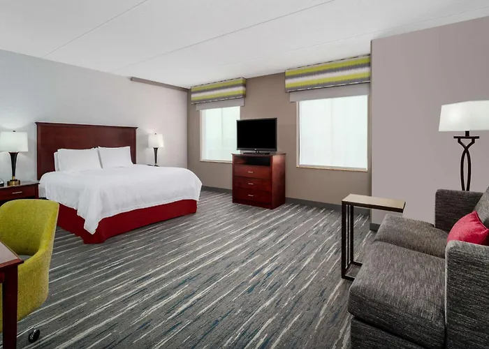 Hampton Inn & Suites Minneapolis St. Paul Airport - Mall Of America