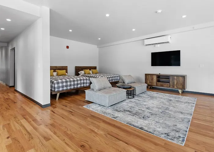 Mcgregor & Main - Luxury Lofts