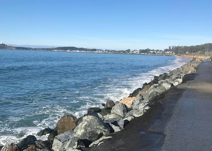 Fabulous Beach Get Away - Brand New Beach House