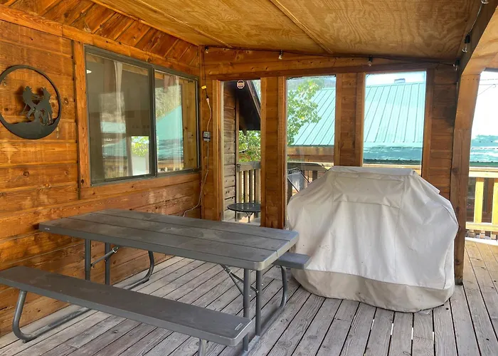 The Bunkhouse Near The River