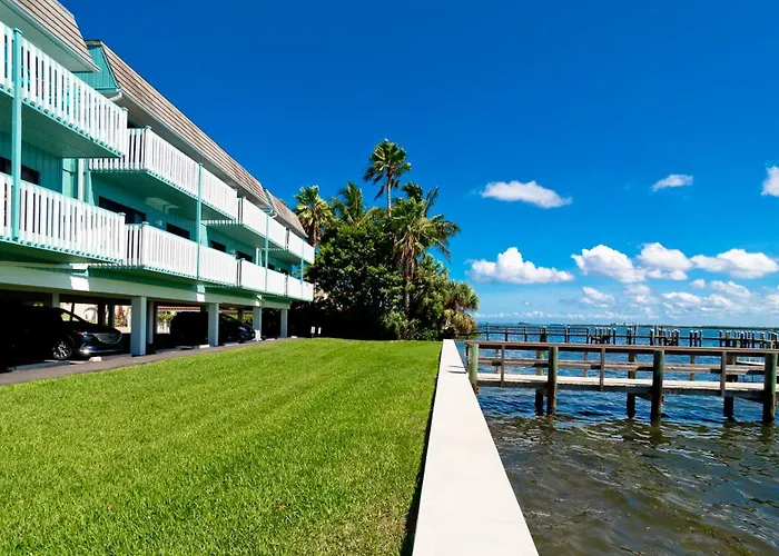 Anna Maria Island Beach Palms 8B