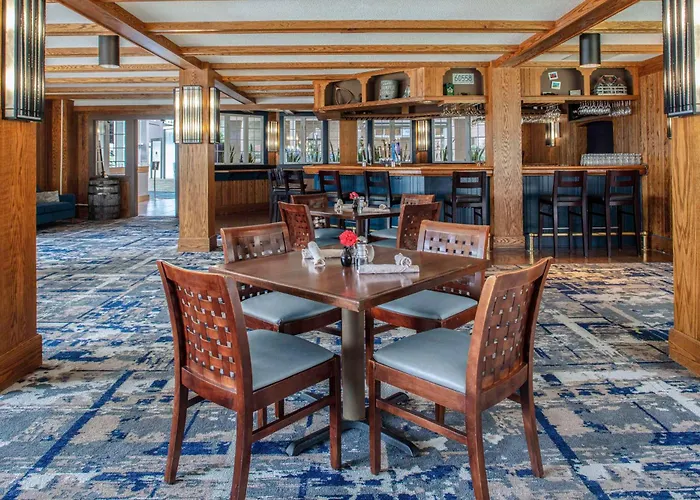 Doubletree By Hilton Hotel Burlington Vermont