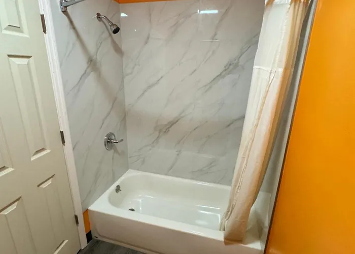 Budget Inn Decatur Priceville