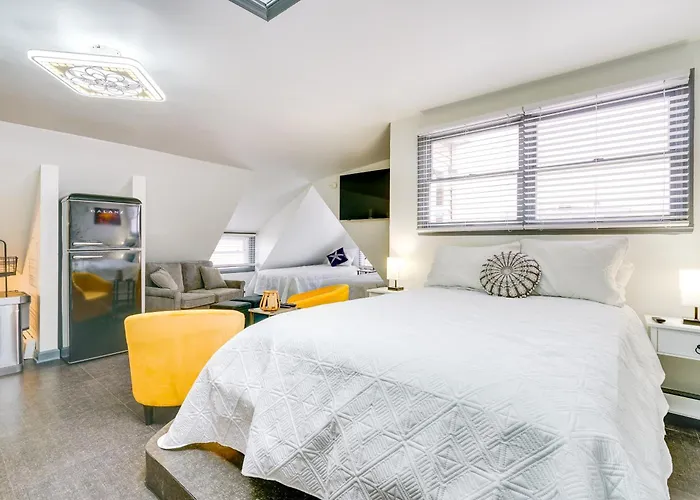 Ocean City Loft-Style Apt, Close To Beaches!