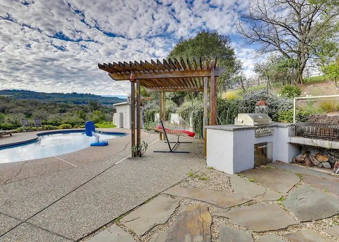 Tranquil Santa Rosa Home W/ Private Pool & Views!
