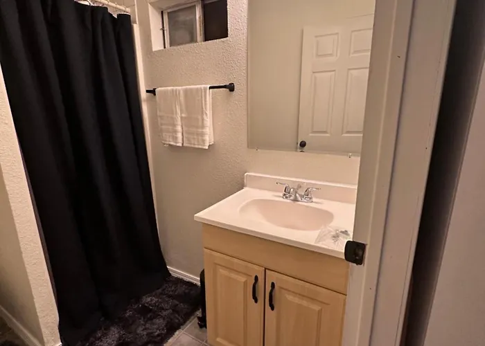 Green Haven Studio Near Austin Airport Cota