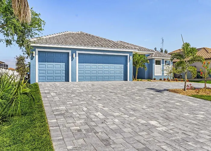 Gulf Access & Big Water View!, Heated Saltwater Pool And Spa - Villa Manatees Crossing - Roelens
