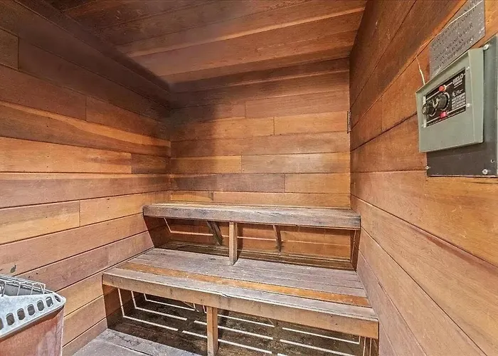 Walk To Lifts! Beautiful 2Br At Base Of Pcmr #Condoinpc