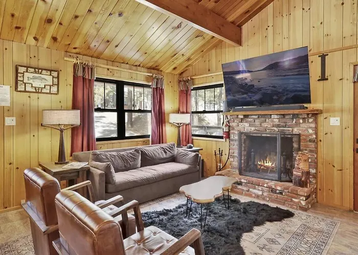 Relaxing Bruin Chalet At Big Bear City- Minutes To Activities