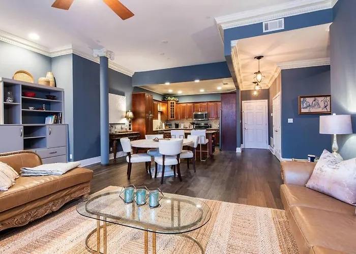 Downtown Sophistication/ Two Bedroom / Two Bath