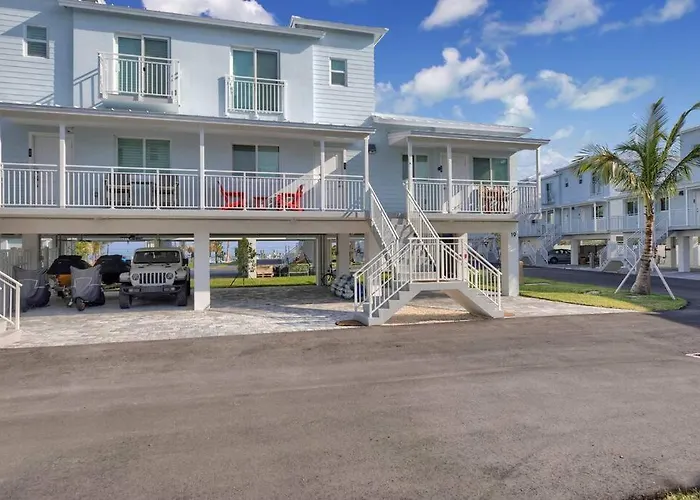 1B 2Ba Seaside Getaway Pool Oceanside