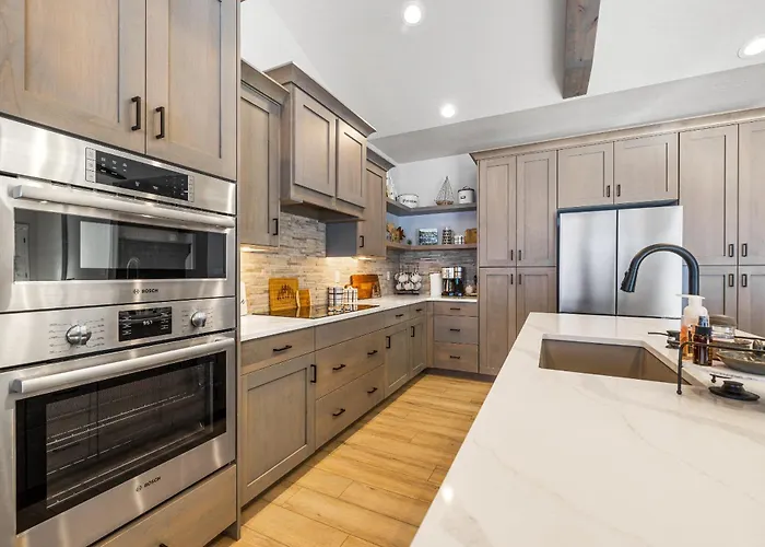 Mountain Bluebird - Walk To Lake, Golf, And Town - Game Rm - Family Friendly - Sleeps 14