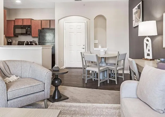 Landing Modern Apartment With Amazing Amenities