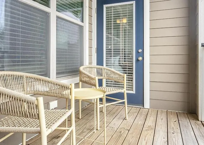 Landing Modern Apartment With Amazing Amenities