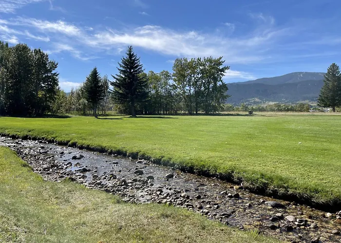 Fairway On The Mountains