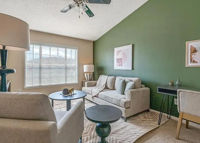 Landing Modern Apartment With Amazing Amenities