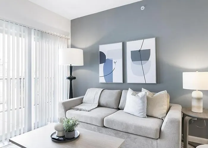 Landing Modern Apartment With Amazing Amenities