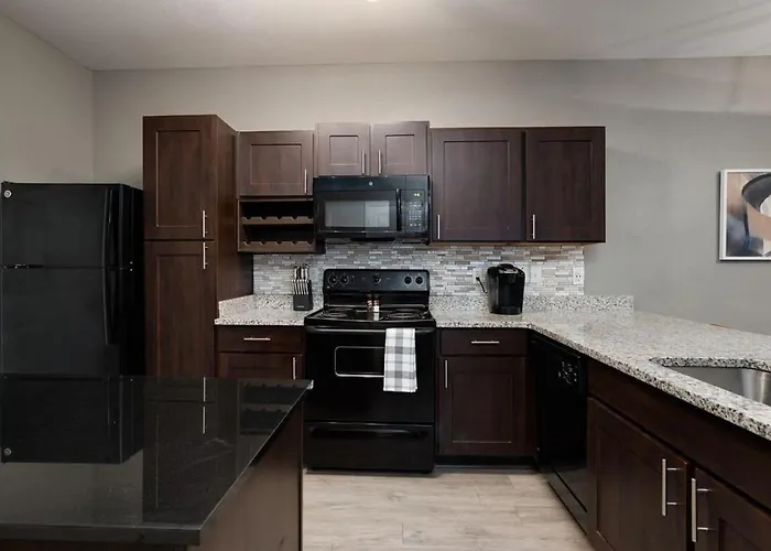 Landing Modern Apartment With Amazing Amenities