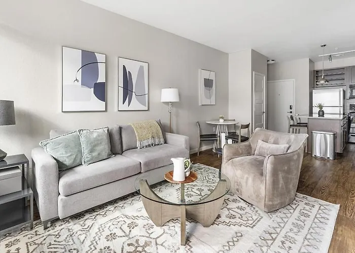 Landing Modern Apartment With Amazing Amenities