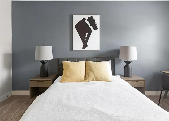 Landing Modern Apartment With Amazing Amenities