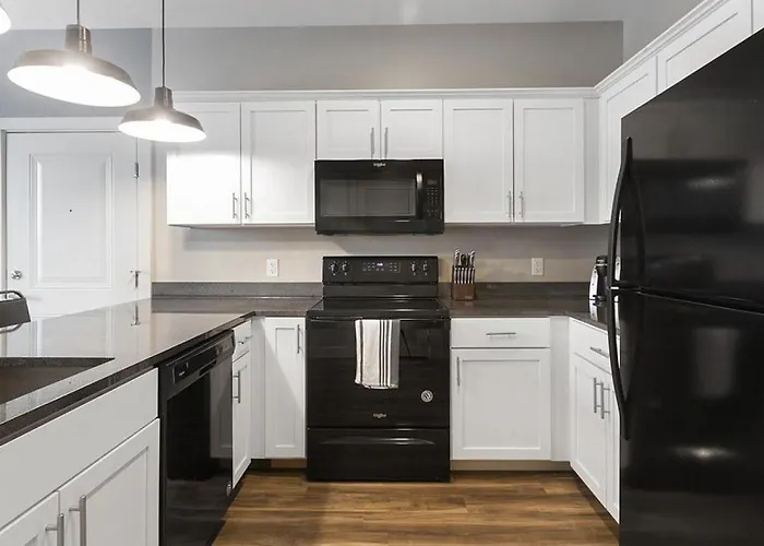 Landing Modern Apartment With Amazing Amenities