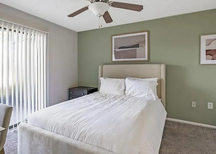 Landing Modern Apartment With Amazing Amenities