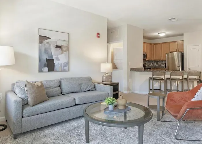 Landing Modern Apartment With Amazing Amenities