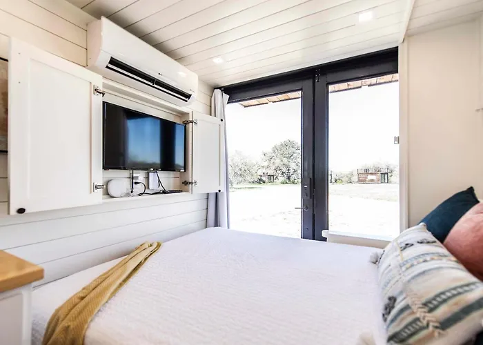 New Oak Grove-Container Retreat