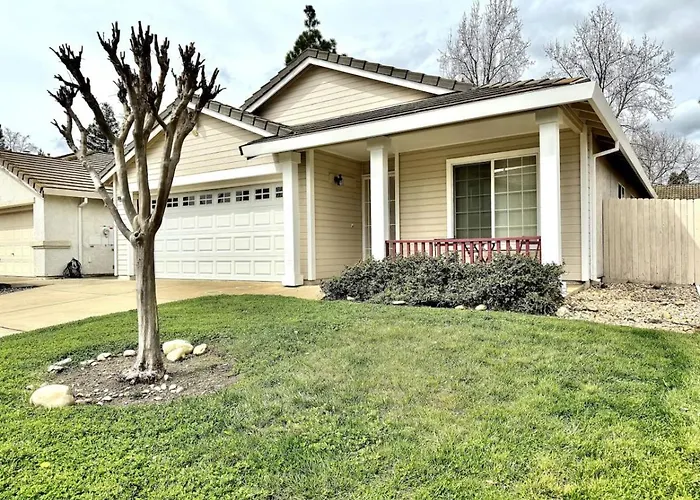 King Bed Retreat, Pet-Friendly, Rancho Cordova