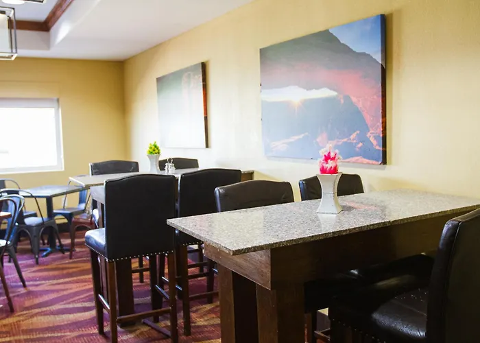First Choice Inn At The Swell